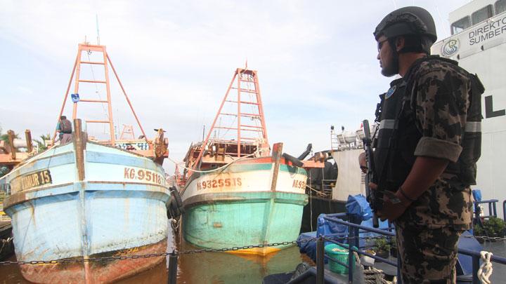 2 Kapal Asing Pencuri Ikan Ditangkap di Selat Malaka
