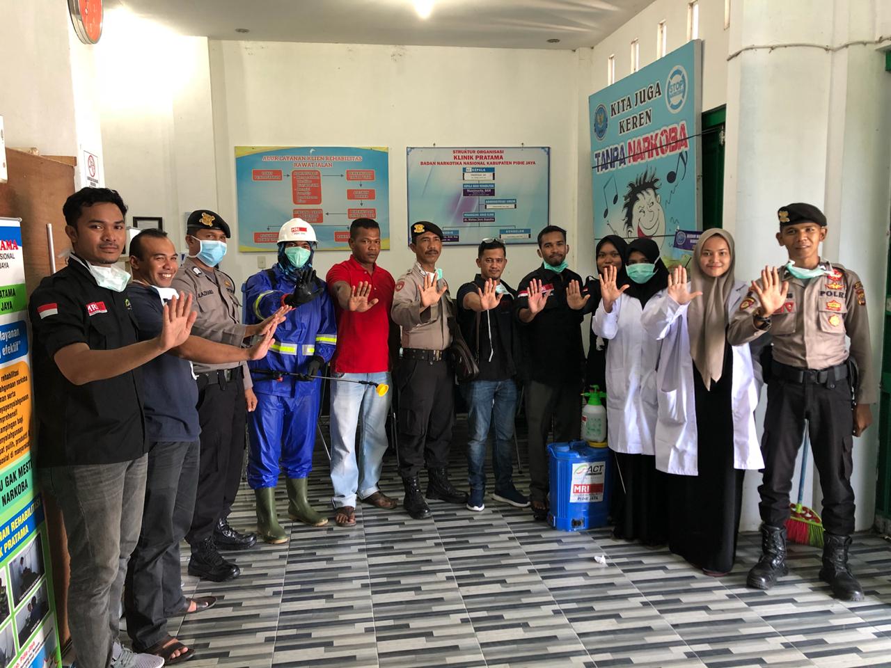 MRI Pidie Jaya Melakukan Penyomprotan Disinfektan Di 3 Titik