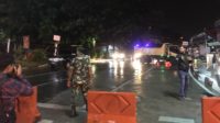 Aparat Gabungan Lakukan Lockdown Bundaran Lambaro
