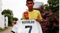 jersey-cristiano-ronaldo-terjual-rp180-juta Jersey Cristiano Ronaldo yang Dilelang Martunis Terjual Rp. 180 juta, Ini Pemenangnya