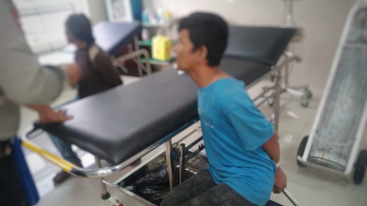 Dua Pria Asal Medan Babak Belur Usai Kedepatan Mencuri di Pasar Lambaro