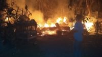 Keluarga Zawiyah Terbangun Ketika Api Menjalar Di Beberapa Bagian Rumahnya