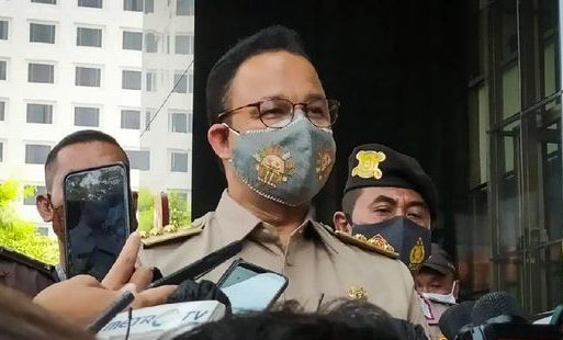 gubernur-dki-jakarta-anies-baswedan-dan-ketua-dprd-dki-jakarta-prasetyo-edi-ke-kpk-5_169 Anies Tiba di KPK: Saya Datang Memenuhi Panggilan