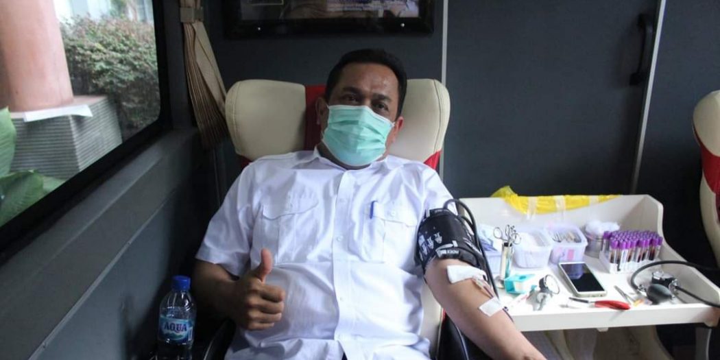 20211022_213824-1050x525 Terus Berlanjut, ASN Dinkes Aceh Donor 59 Kantong Darah
