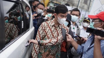 hasil-survei-elektabilitas-wali-kota-solo-2_169 Immanuel Ebenezer Laporkan Ubedillah soal Kaesang ke Polda Siang Ini
