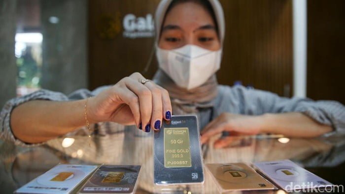 Harga Emas Pegadaian Hari Ini Turun Lagi, Investasi Bestie