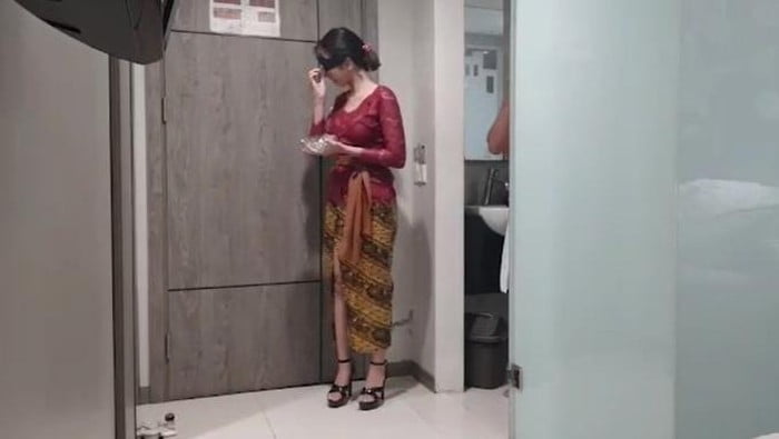 Pemeran Video Porno Kebaya Merah Ditangkap di Surabaya