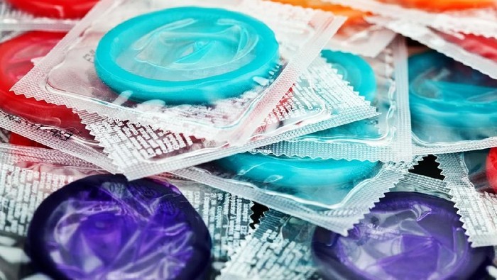 Heboh Dikira Kena TB, Ternyata Ada Kondom 'Nyangkut' di Paru-paru Wanita Ini