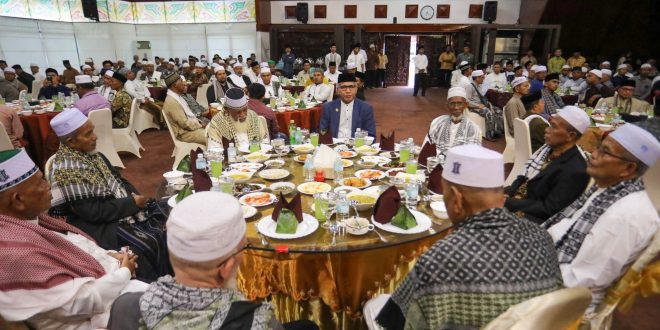 Buka-puasa-bersama-pemrintah-aceh