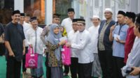 IMG-20230410-WA0007 Bakri Siddiq Bagikan Paket Lebaran Untuk Anak Yatim Piatu Kampung Keuramat