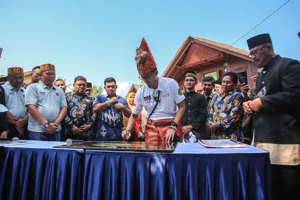 Menteri Pariwisata dan Ekonomi Kreatif Republik Indonesia (Menparekraf RI),Sandiaga Salahuddin Uno. Foto: Istimewa