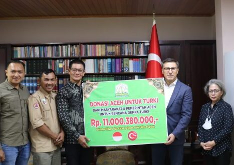 Pemerintah dan Masyarakat Aceh Serahkan Bantuan Untuk Korban Gempa Turki Rp 11 Miliar