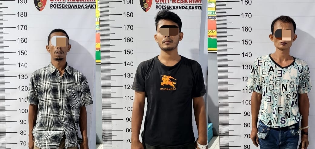 Tiga pria di Kota Lhokseumawe diringkus polisi sedang asyik isap sabu. Jum'at (22/9/2023).