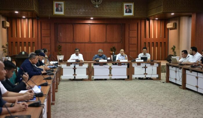 pj-gubernur-bustami-pon-pertaruhan-orang-aceh-mari-mengabdi-dengan-ikhlas Pj Gubernur Bustami: PON Pertaruhan Orang Aceh, Mari Mengabdi Dengan Ikhlas
