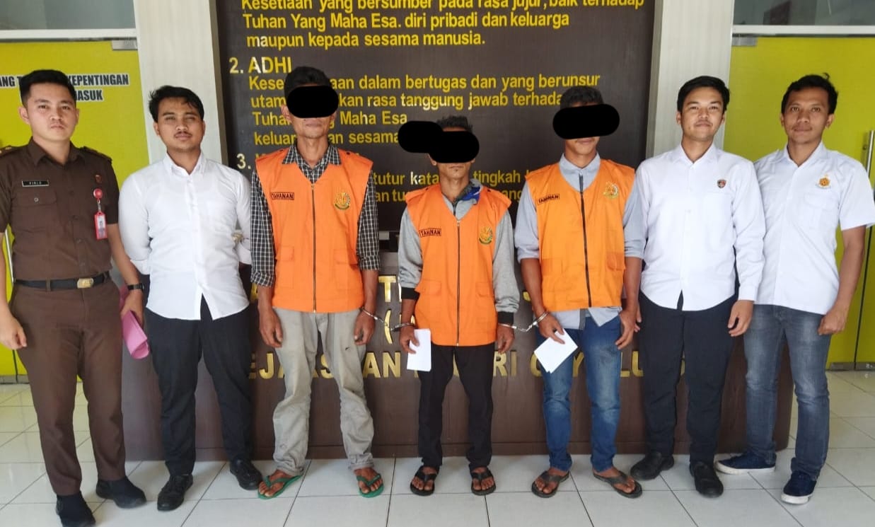 Polres Gayo Lues Serahkan Tersangka Perambahan Hutan dan Judi Online ke Kejari