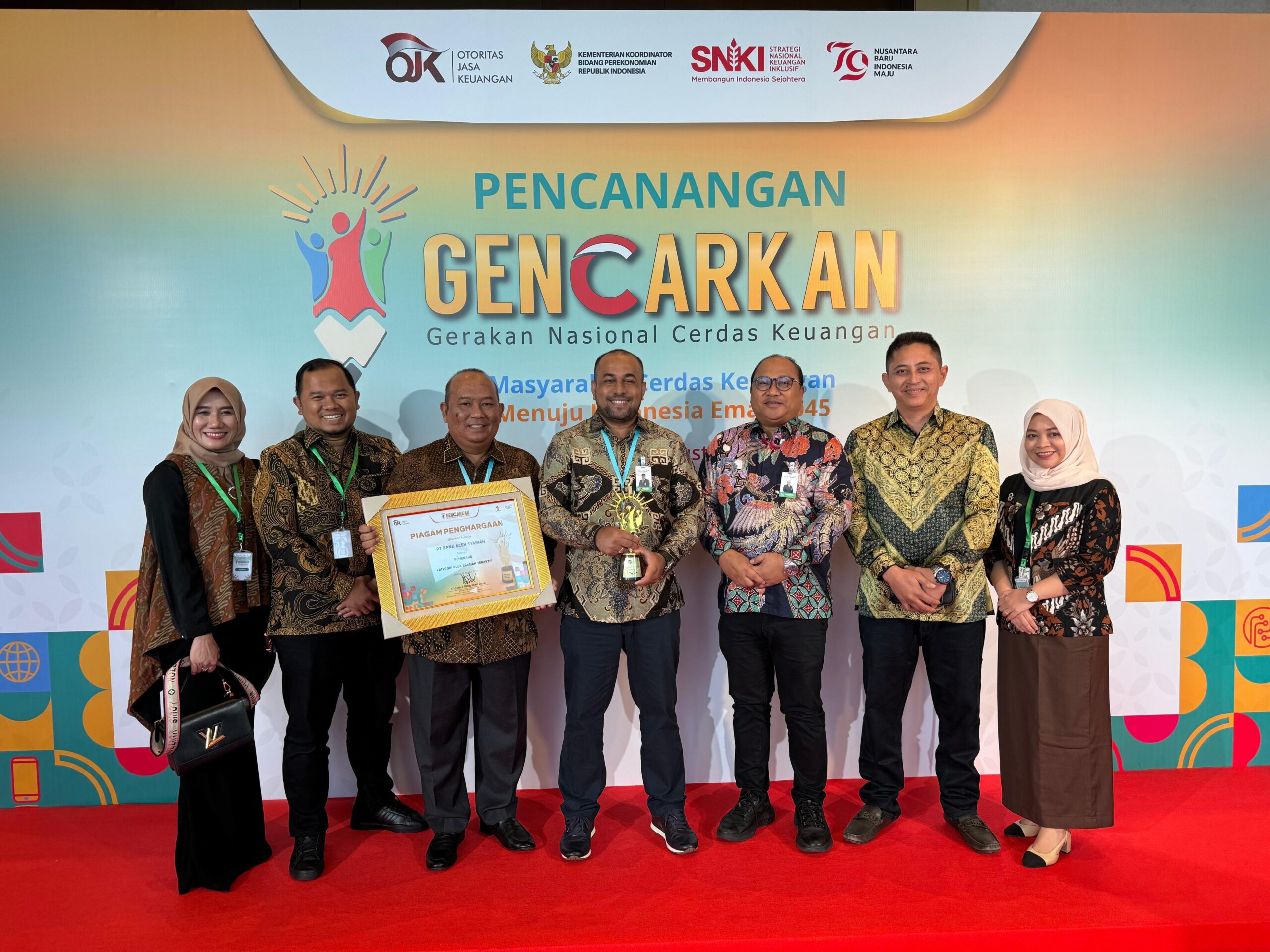 Bank Aceh Raih Penghargaan Financial Literacy Award 2024