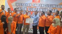 Sebelum Daftar ke KIP, Mualem-Dek Fad Terima SK Dukungan dari PNA