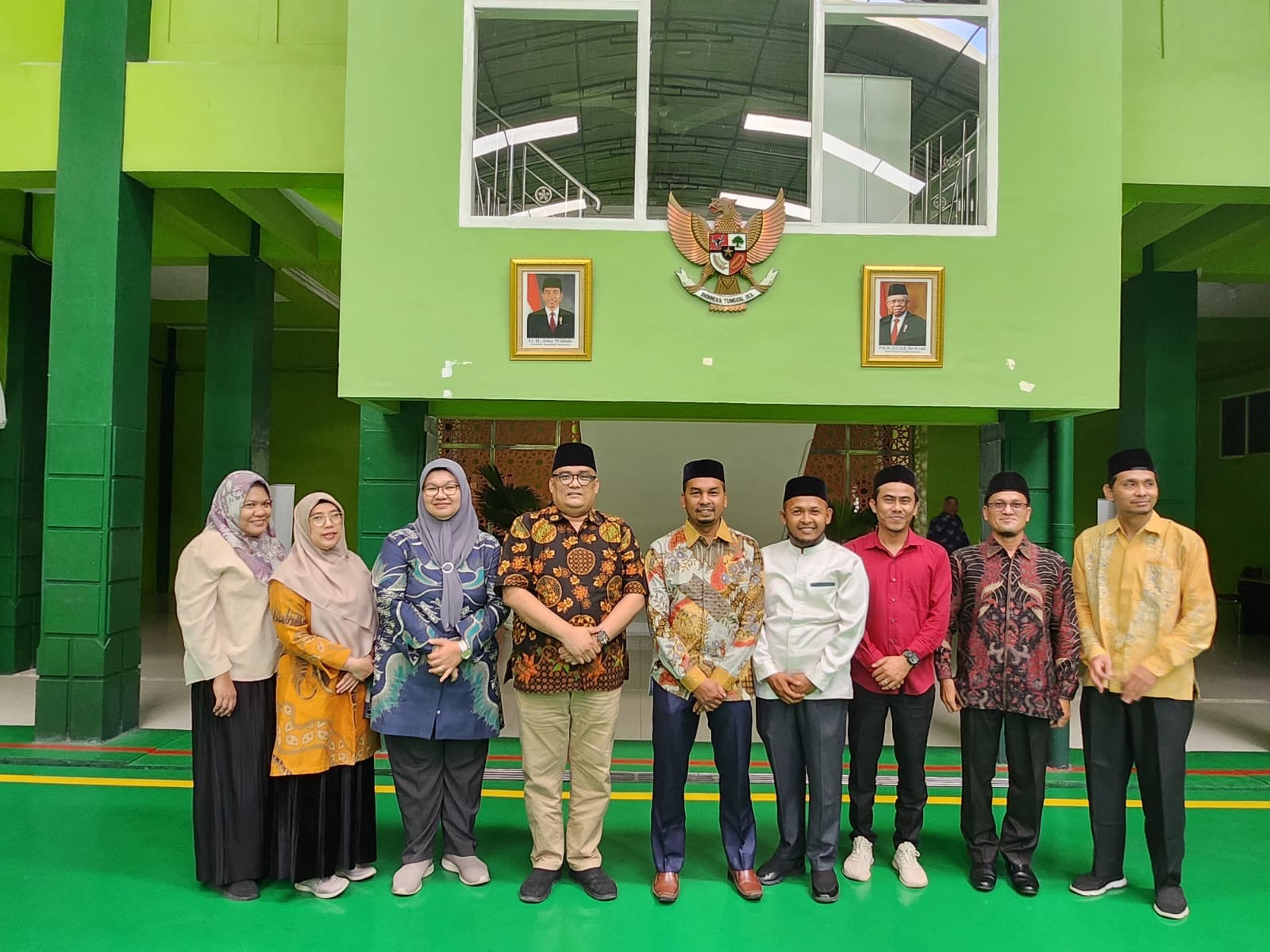 LPM Universitas Islam Al-Aziziyah Indonesia Menjalin Silaturahmi dengan LPM UIN Sumatera Utara