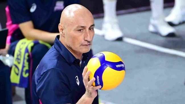 Pelatih Pink Spiders Minta Maaf Usai Asisten Ejek Ko Hee Jin
