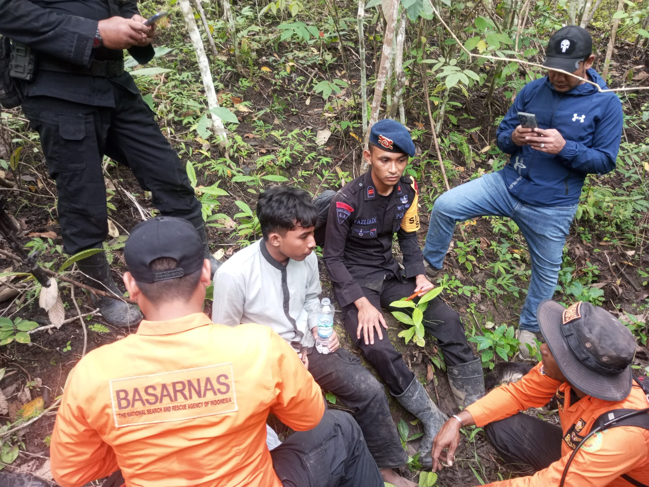 remaja-hilang-di-hutan-gunung-seulawah-ditemukan-selamat Remaja Hilang di Hutan Gunung Seulawah Ditemukan Selamat