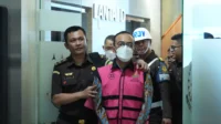 Skandal Korupsi Dirut Pertamina Patra Niaga: Pertalite Dioplos Jadi Pertamax