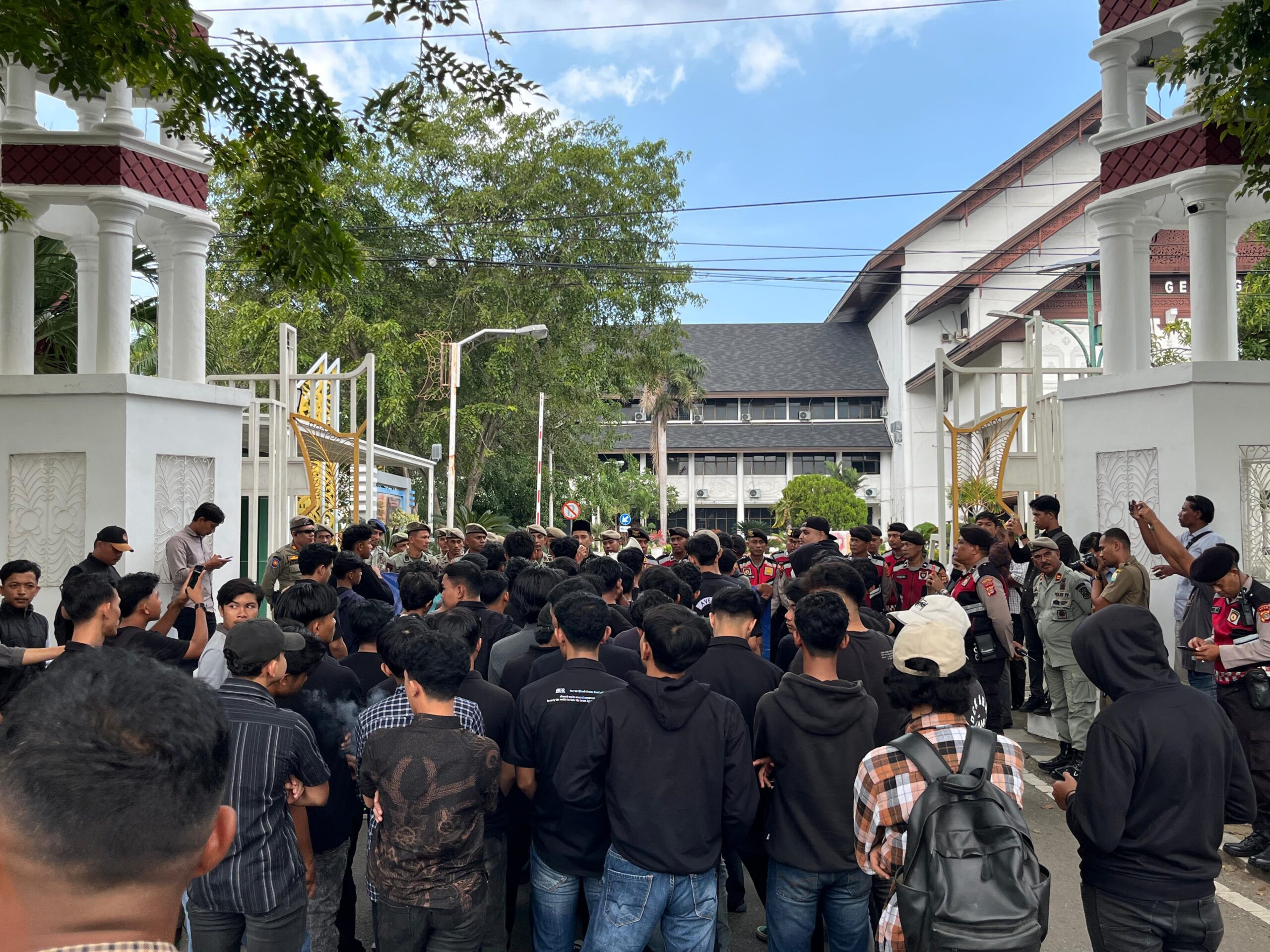 IMP Seuramo Meukah Gelar Aksi Massa, Beri Rapor Merah untuk Pj Gubernur Aceh