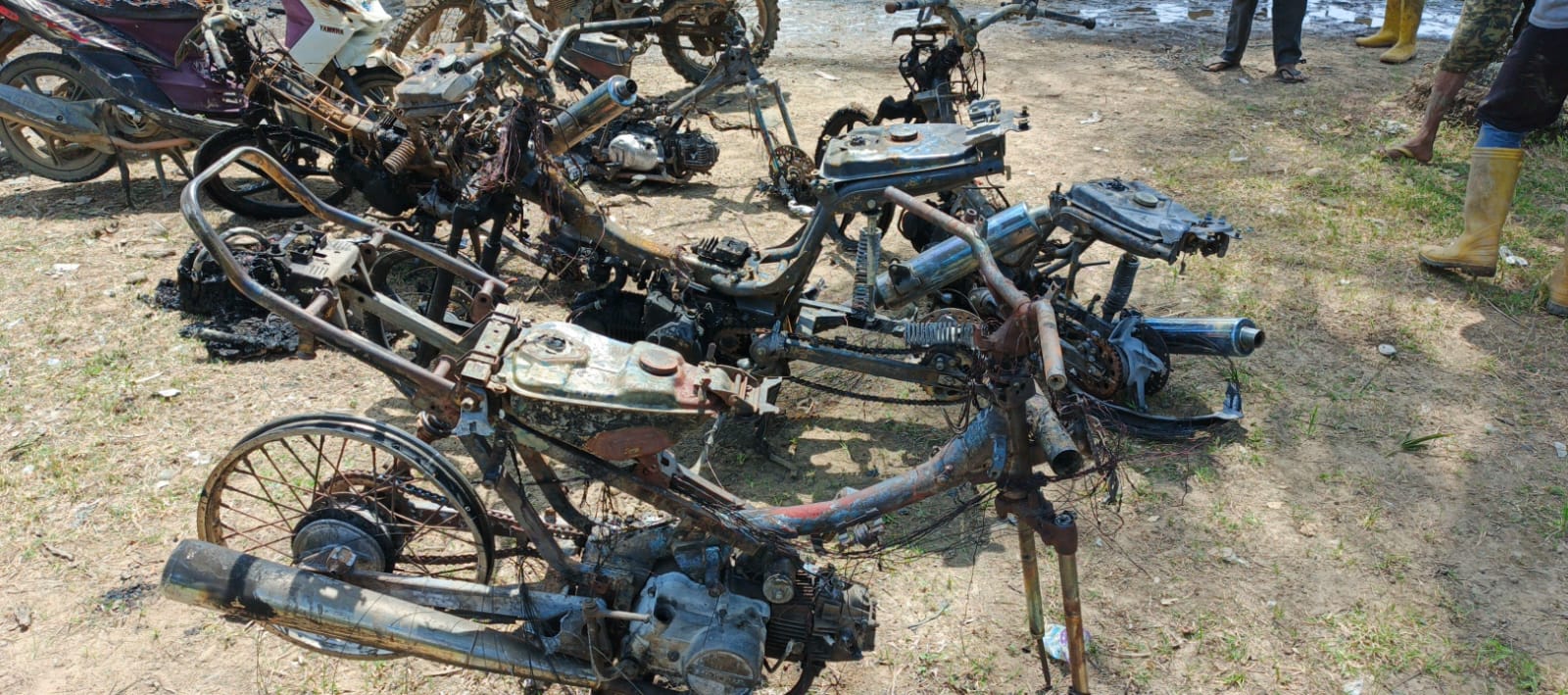 Kedai Kopi di Aceh Besar Ludes Terbakar, Sembilan Sepeda Motor Ikut Hangus