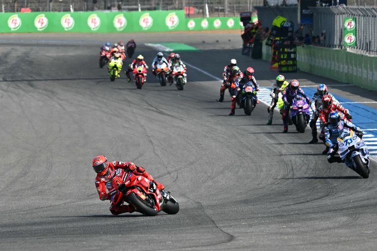 Marc Marquez Juara Sprint Race MotoGP Thailand 2025