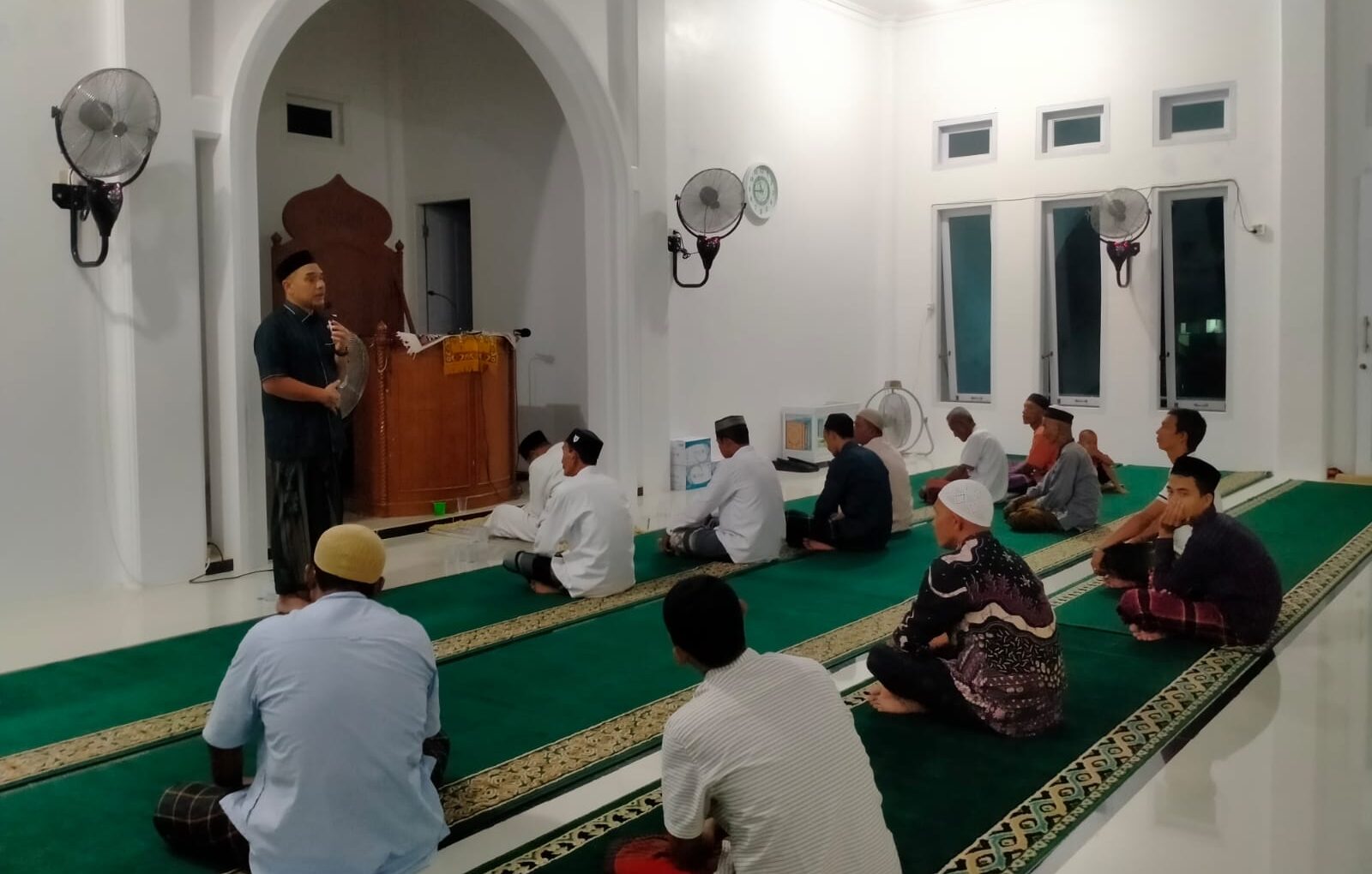 Ketua DPRK Aceh Besar Berbuka Puasa dan Serap Aspirasi di Pulo Nasi