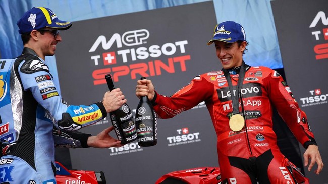 Eks Bos RNF Minta Rossi Kembali dari Pensiun demi Kalahkan Marquez