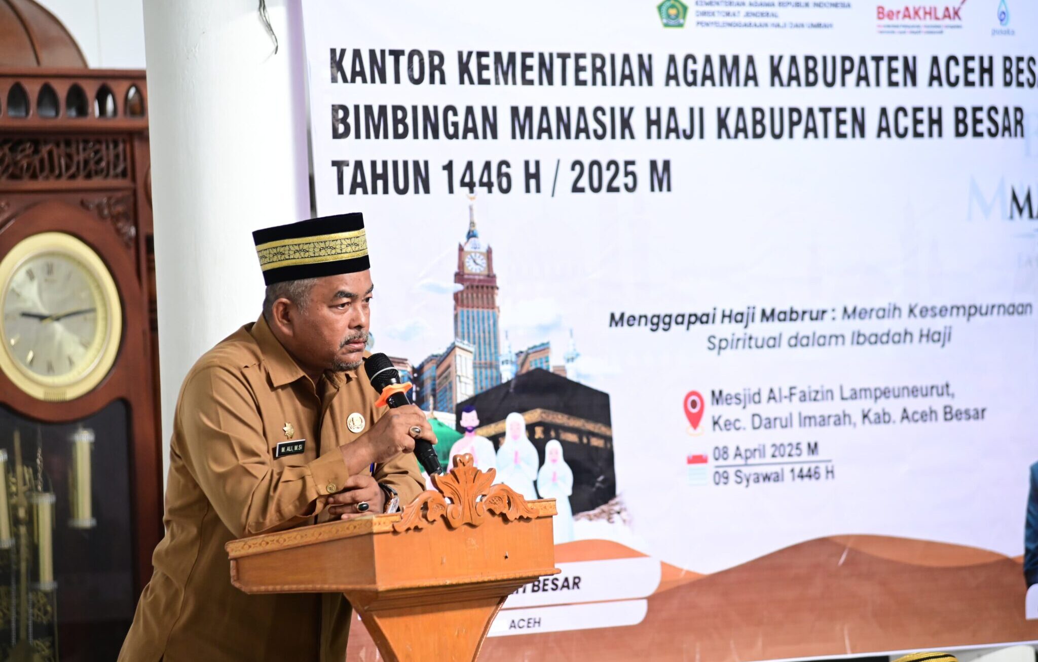 asisten-ii-sekda-aceh-besar-resmikan-bimbingan-manasik-haji-1446-h Asisten II Sekda Aceh Besar Resmikan Bimbingan Manasik Haji 1446 H