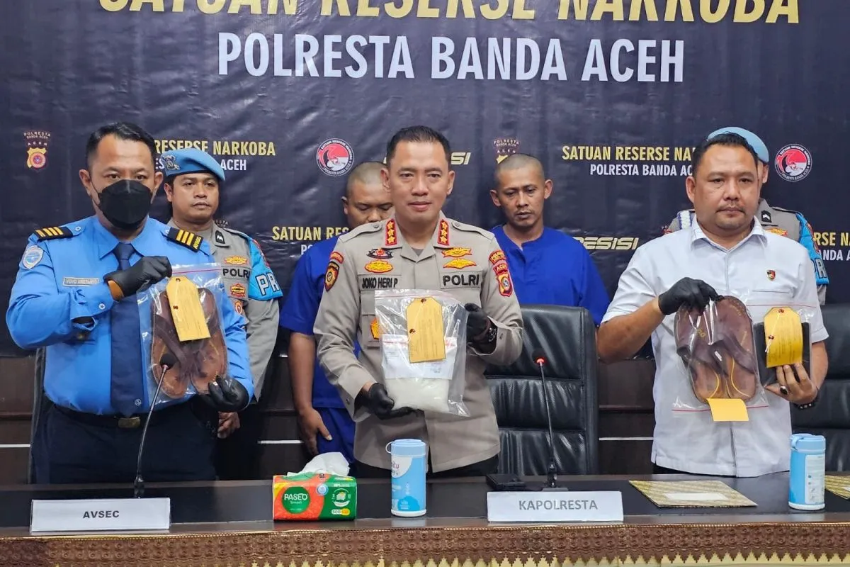Dua Pria Bogor Gagal Selundupkan 900 Gram Sabu di Bandara SIM Aceh