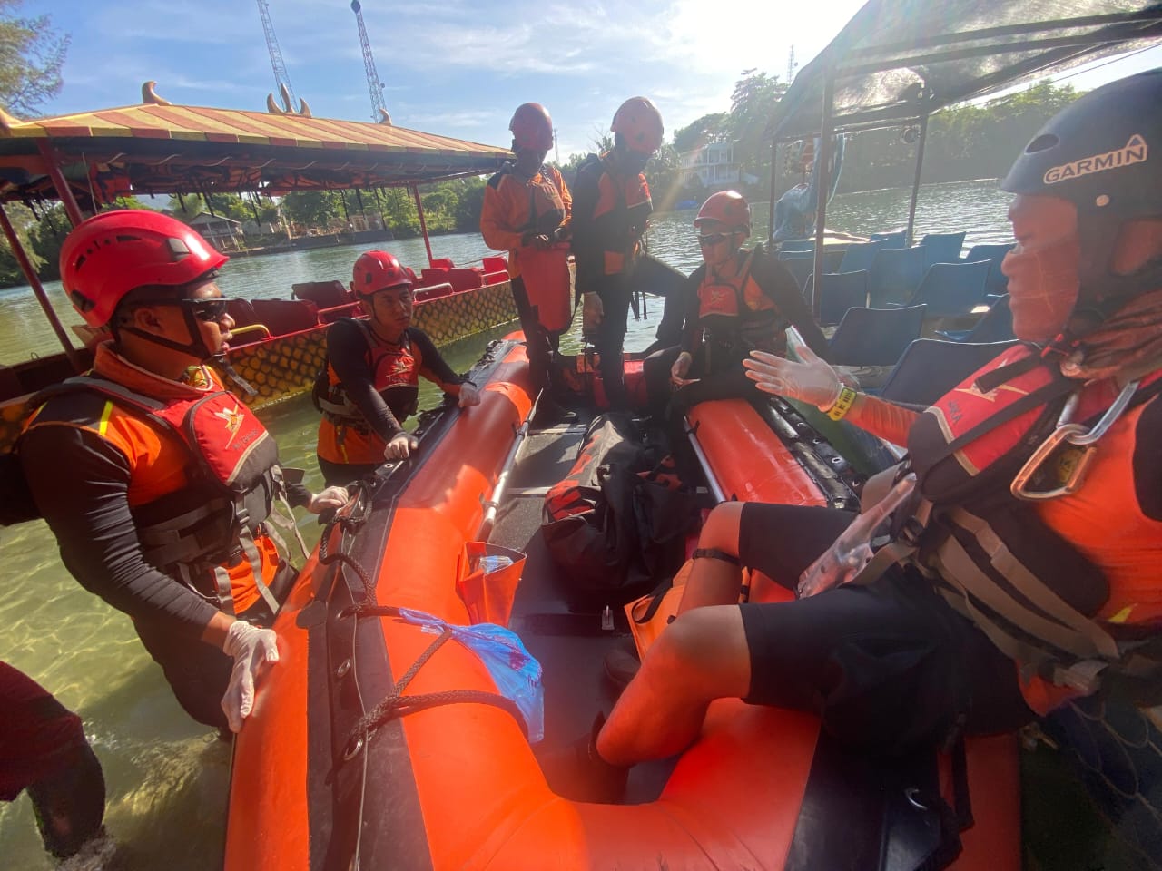 terseret-ombak-saat-liburan-dua-anak-meninggal-dunia-di-pantai-lhoknga Terseret Ombak Saat Liburan, Dua Anak Meninggal Dunia di Pantai Lhoknga