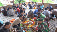 Masyarakat Gampong Meunasah Mesjid Lampuuk Gelar Kenduri Tron U Blang