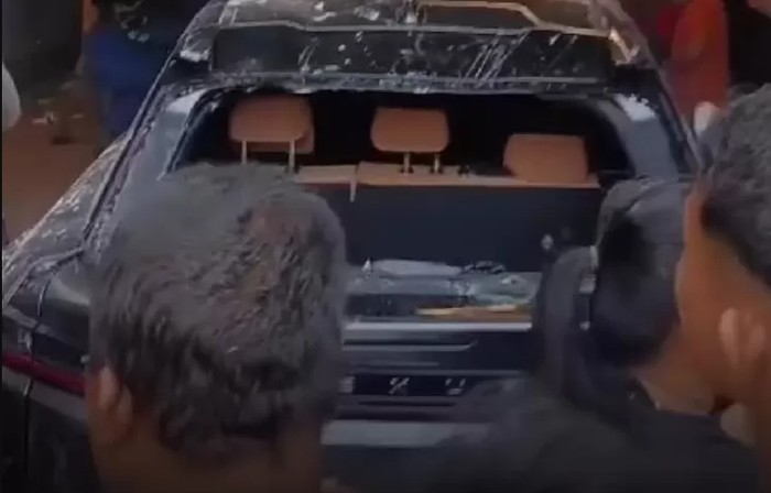 Deretan Mobil Mewah Ahmad Sahroni Jadi Sasaran Amukan Massa