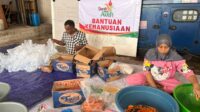 Relawan Aceh Tangguh Tak Kenal Lelah Pasok Makanan ke Tamiang