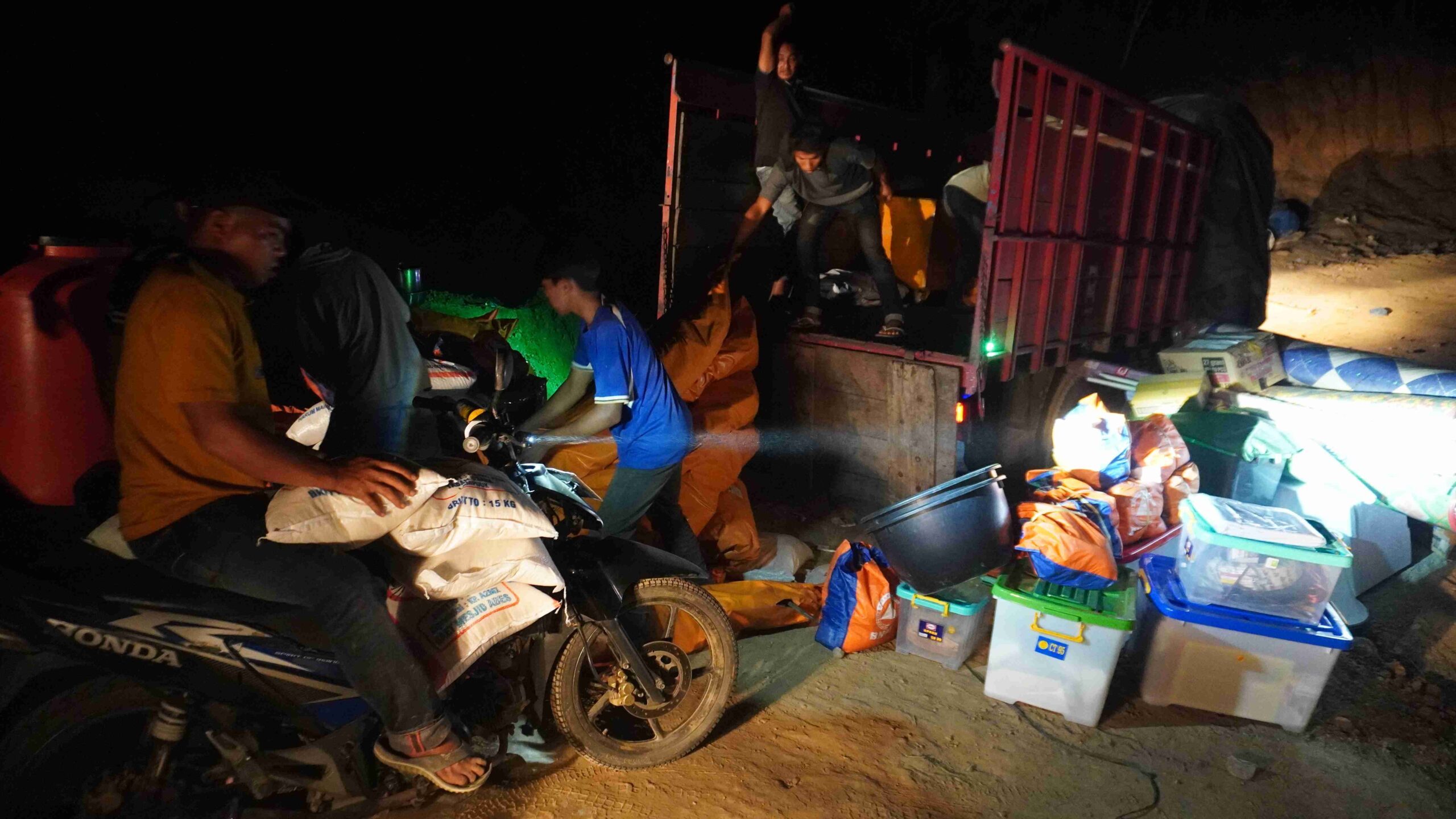 Relawan Aceh Tangguh Tembus Medan Berat ke Linge Aceh Tengah