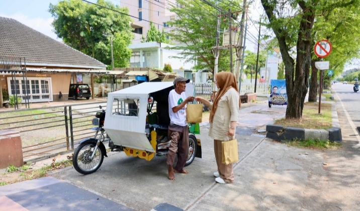 kak-na-salurkan-daging-meugang-untuk-warga-kurang-mampu Kak Na Salurkan Daging Meugang untuk Warga Kurang Mampu