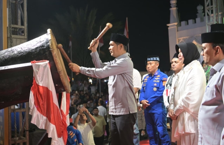 sekda-aceh-lepas-pawai-takbir-idul-fitri-jadi-momentum-kebangkitan-pasca-musibah Sekda Aceh Lepas Pawai Takbir, Idul Fitri Jadi Momentum Kebangkitan Pasca Musibah