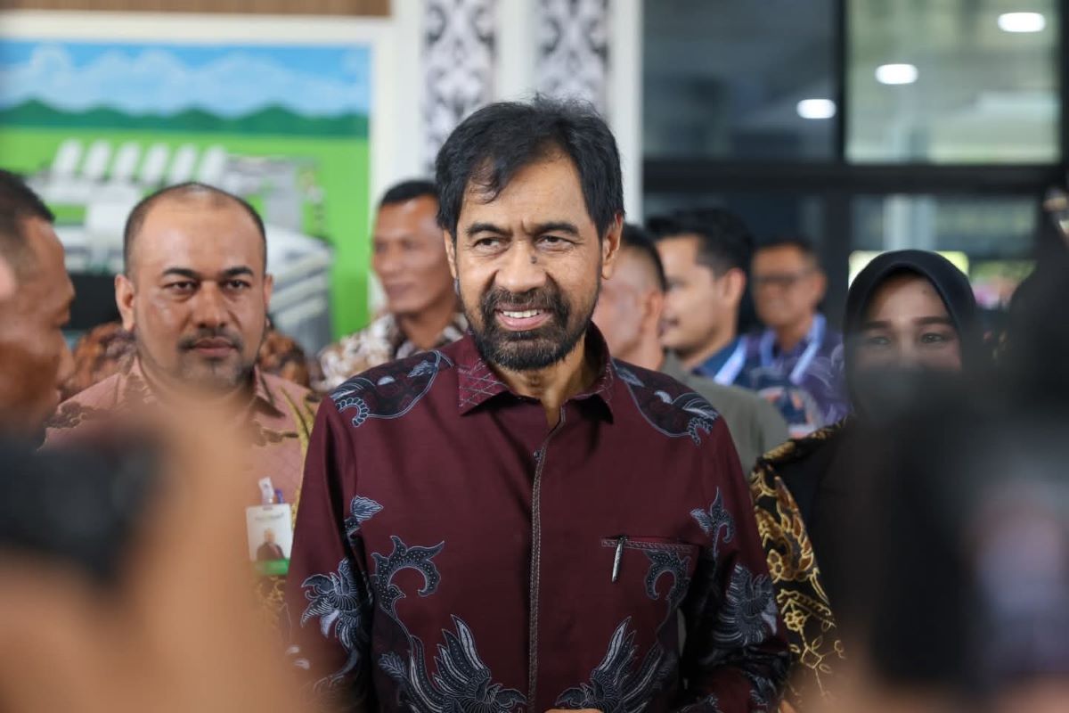 Mualem Tagih Perbaikan Data Jaminan Kesehatan Aceh