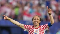 Tua-Tua Keladi! Aksi Magis Luka Modric Loloskan Kroasia dan Ukir Rekor Pemain Tertua