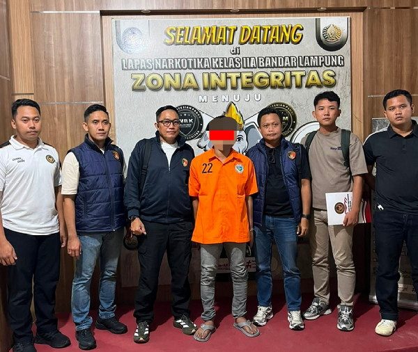 Jemput Paksa dari Aceh, Polda Lampung Pastikan Buronan Narkoba Kembali ke Sel
