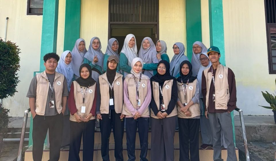 Mahasiswa KKN USK Meriahkan Senam Rutin di Puskesmas Bandar Baru