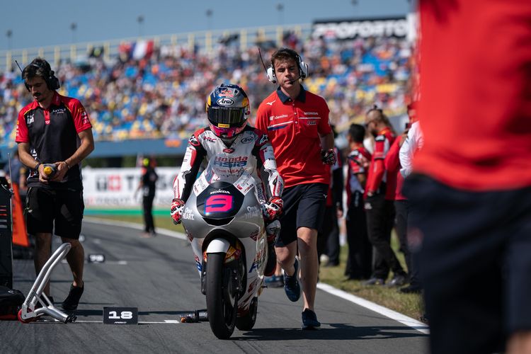 punya-memori-manis-veda-ega-siap-menggila-di-moto3-jerman Punya Memori Manis, Veda Ega Siap Menggila di Moto3 Jerman