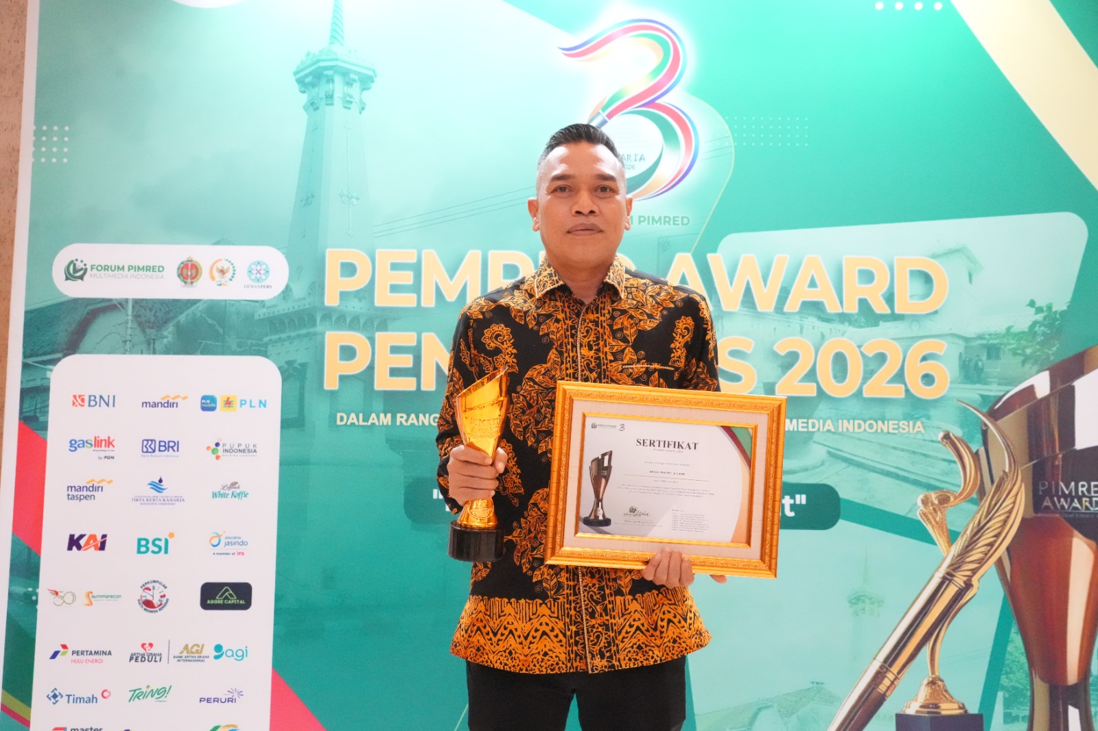 sabet-penghargaan-nasional-ketua-dprk-aceh-besar-abdul-mucthi-dorong-transparansi-informasi Sabet Penghargaan Nasional, Ketua DPRK Aceh Besar Abdul Mucthi Dorong Transparansi Informasi