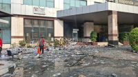 Damkar Sisir Tumpukan Kertas di Gedung Bapenda DKI Cegah Api Muncul Lagi