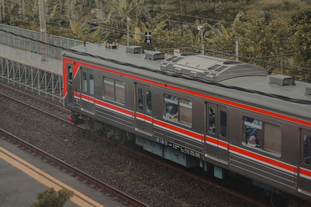 Dugaan Aksi Bunuh Diri di Stasiun Jurangmangu, Perjalanan KRL Tanah Abang–Rangkasbitung Sempat Terganggu