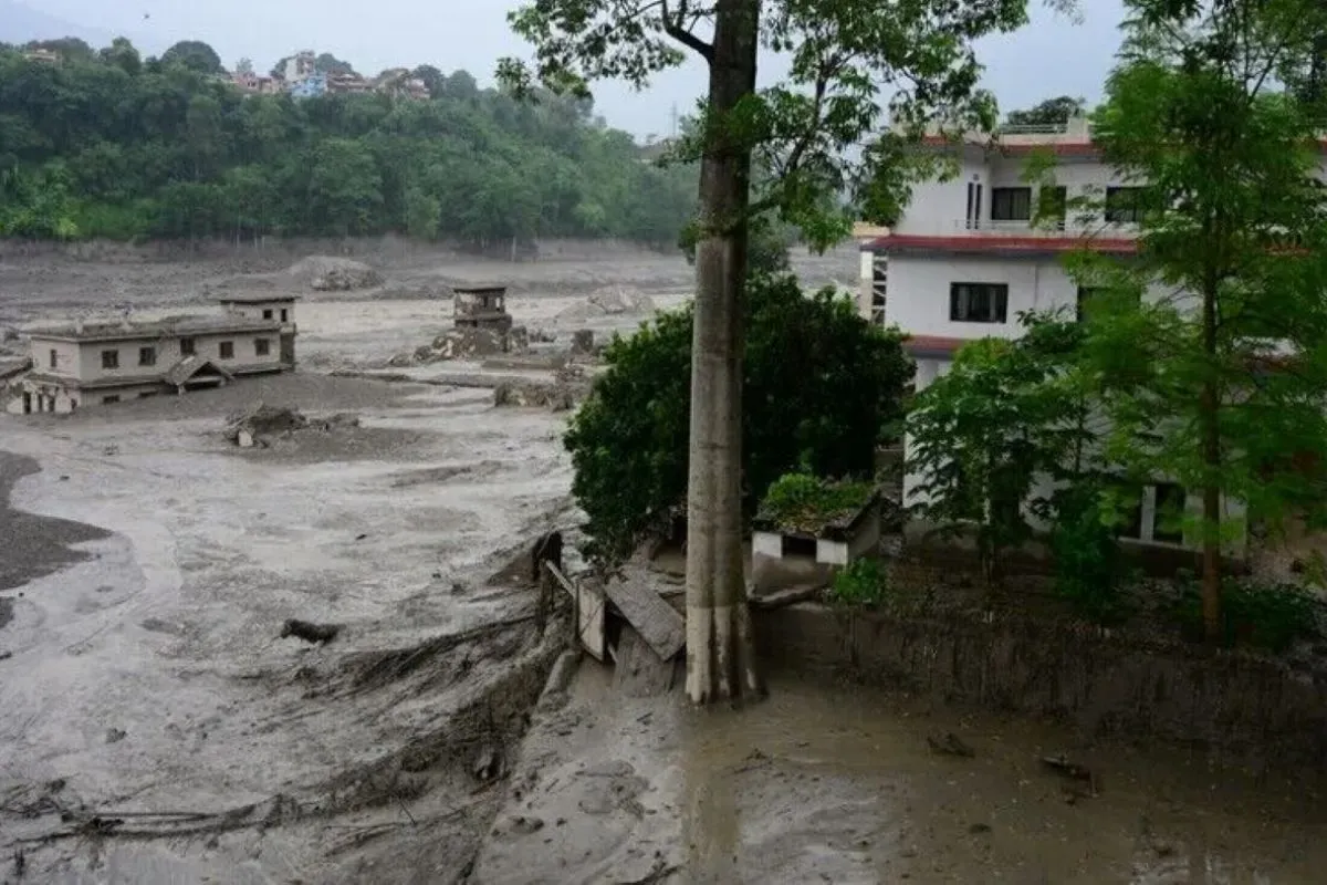 Korban Banjir Bandang Nepal dan China Tembus 633 Jiwa, Hampir 3.000 Orang Masih Hilang