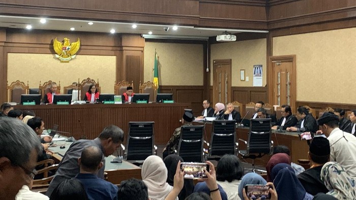 Mantan Menag Yaqut Cholil Qoumas Didakwa Korupsi Kuota Haji, Negara Rugi Rp622 Miliar