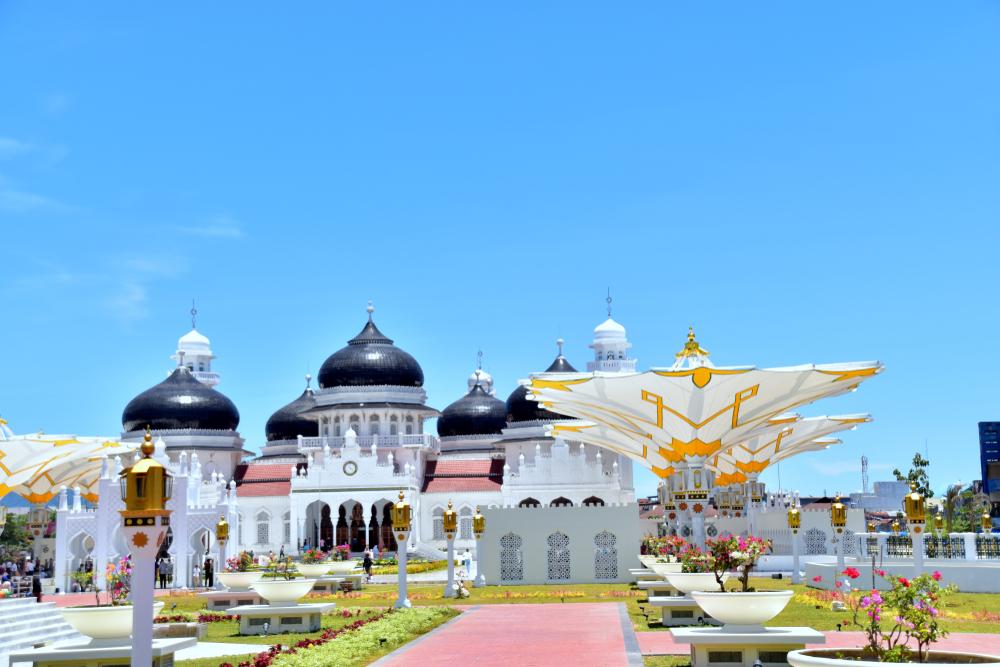 Masyarakat Akan Berkumpul di Masjid Raya Baiturrahman pada Hari Damai Aceh 2026, Dilarang Bawa Bendera Bulan Bintang! Tulisan ini telah tayang di Theacehpost.com dengan judul "Masyarakat Akan Berkumpul di Masjid Raya Baiturrahman pada Hari Damai Aceh 2026, Dilarang Bawa Bendera Bulan Bintang!